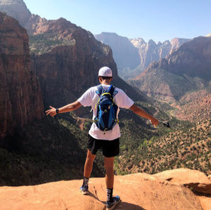 Meet your Posher, Luis